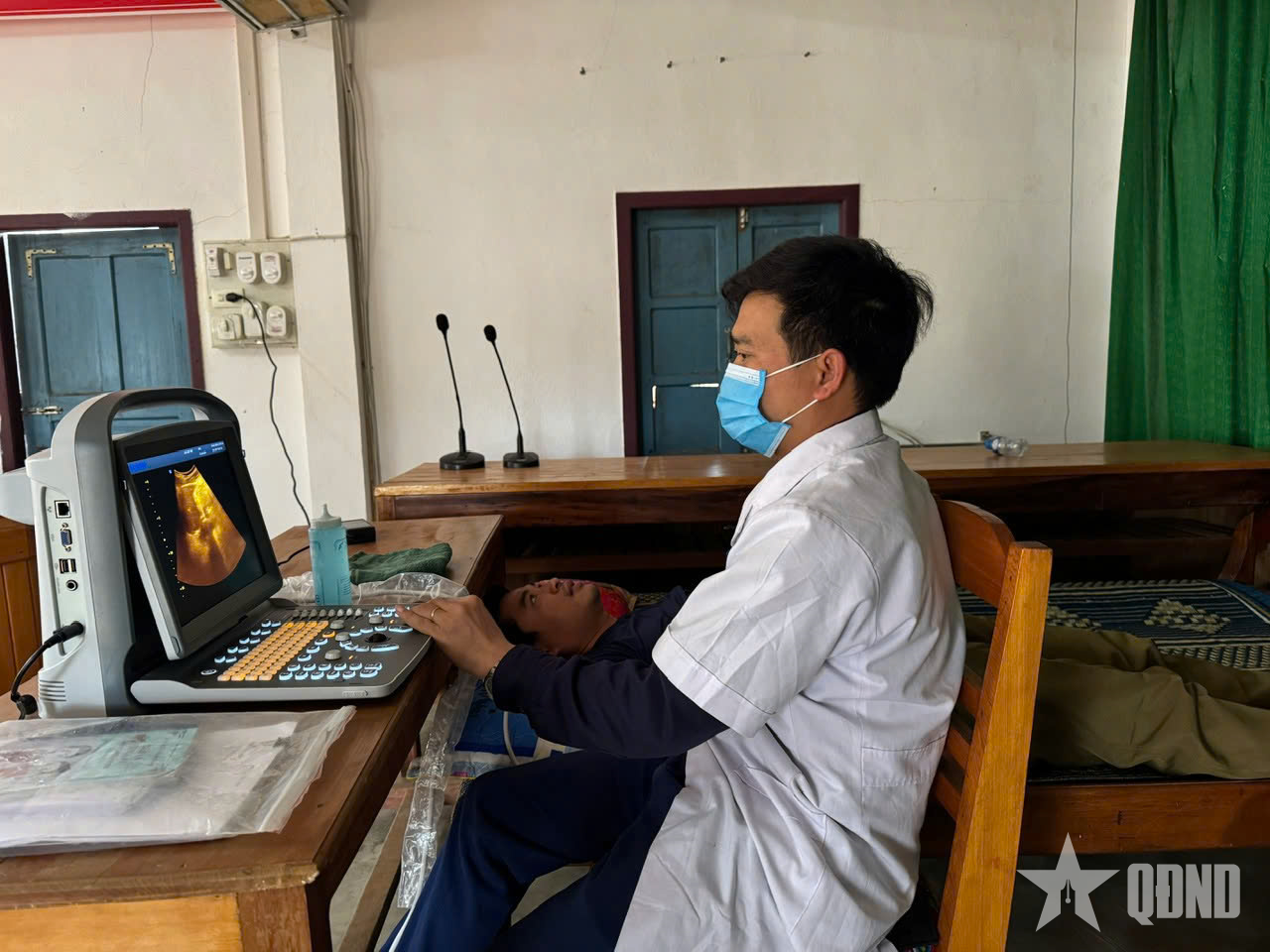 Nặng ân tình nơi đại ngàn đất bạn